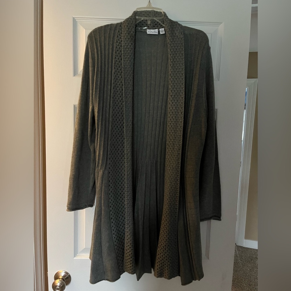 Ladies size 1XL long cardigan